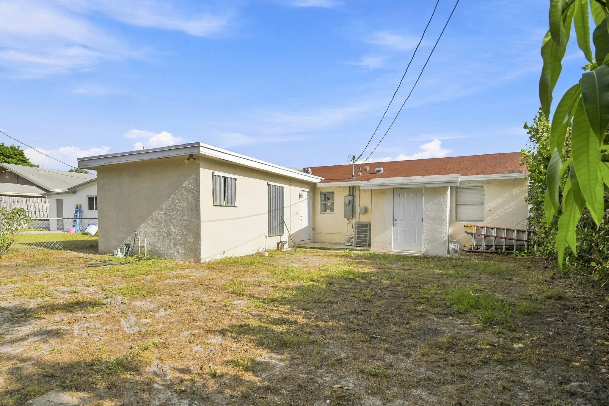 25-web-or-mls-1217%20W%2032nd%20St%20%28
