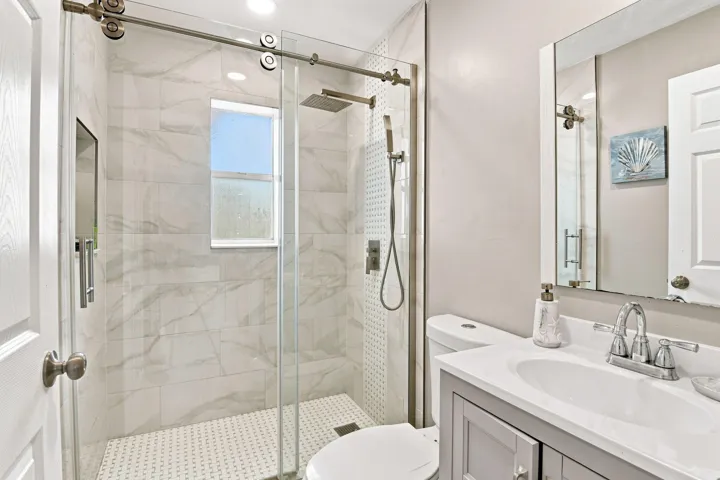 17-web-or-mls-1217-w-32nd-st-31-jpg