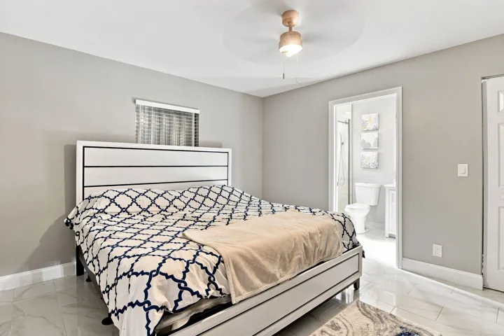 20-web-or-mls-1217%20W%2032nd%20St%20%28