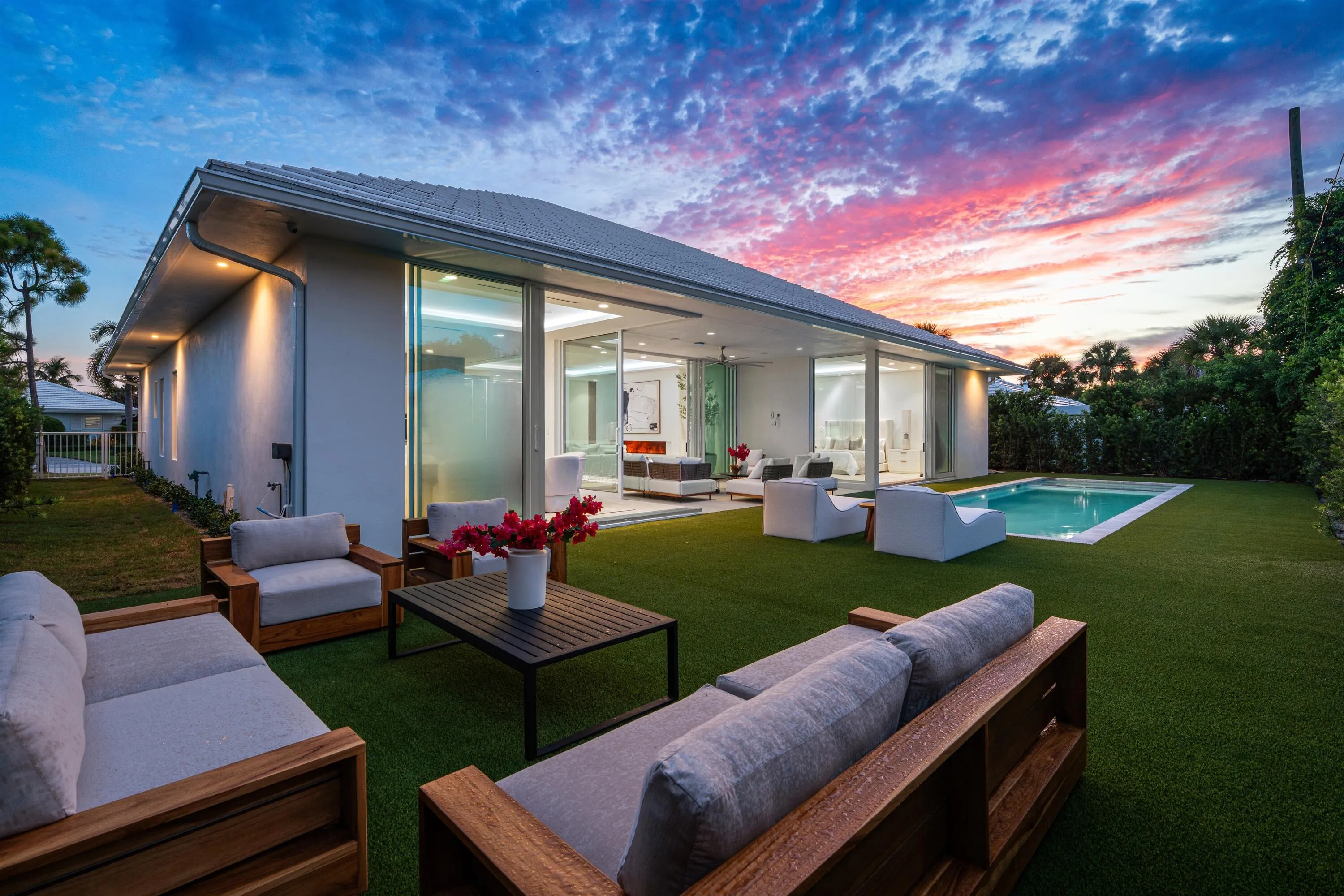 POOL_TO_REAR_ANGLE_RIGHT_SUNSET