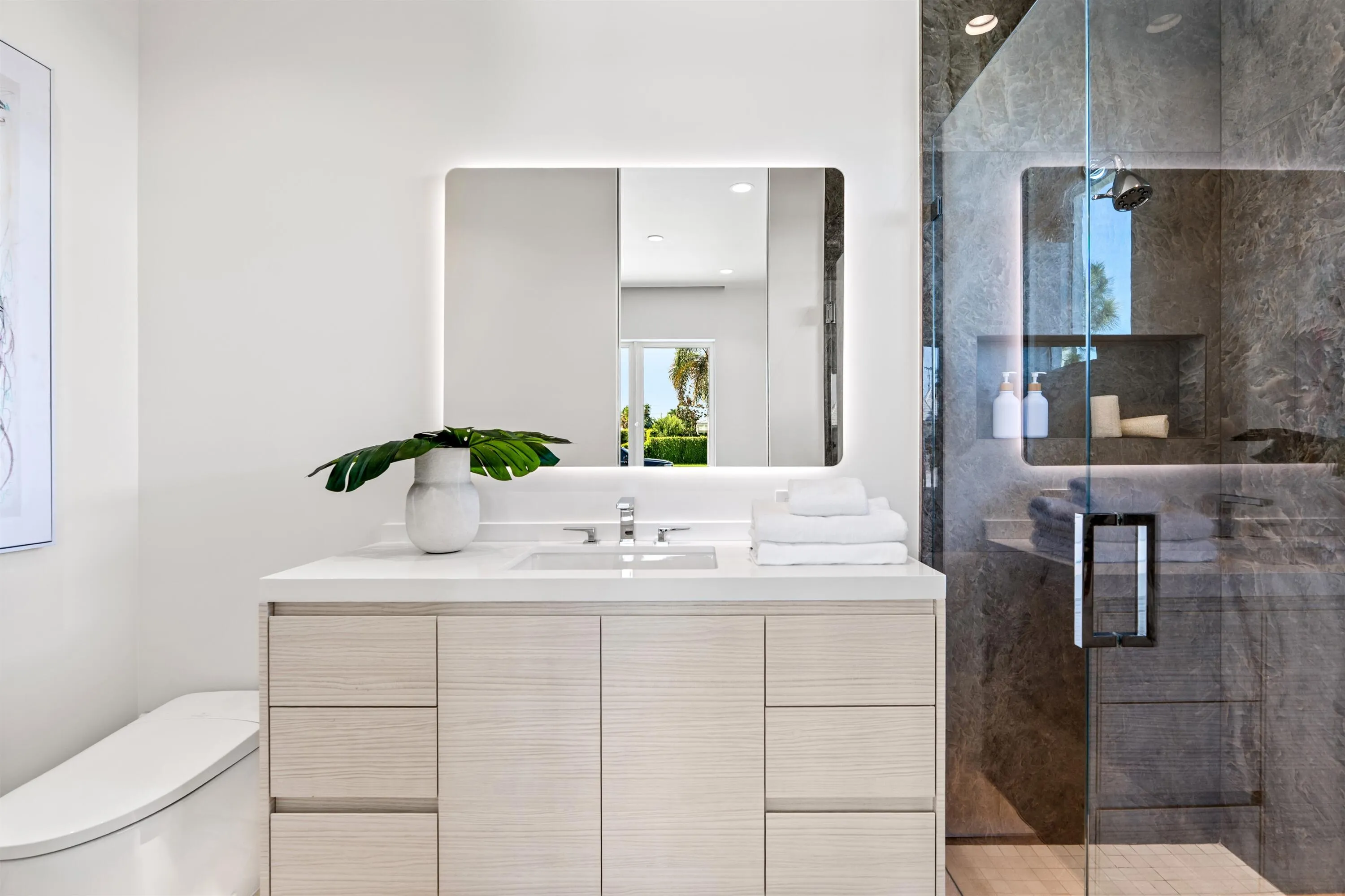 BATHROOM_2