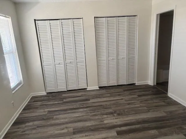 BR Dual Closet