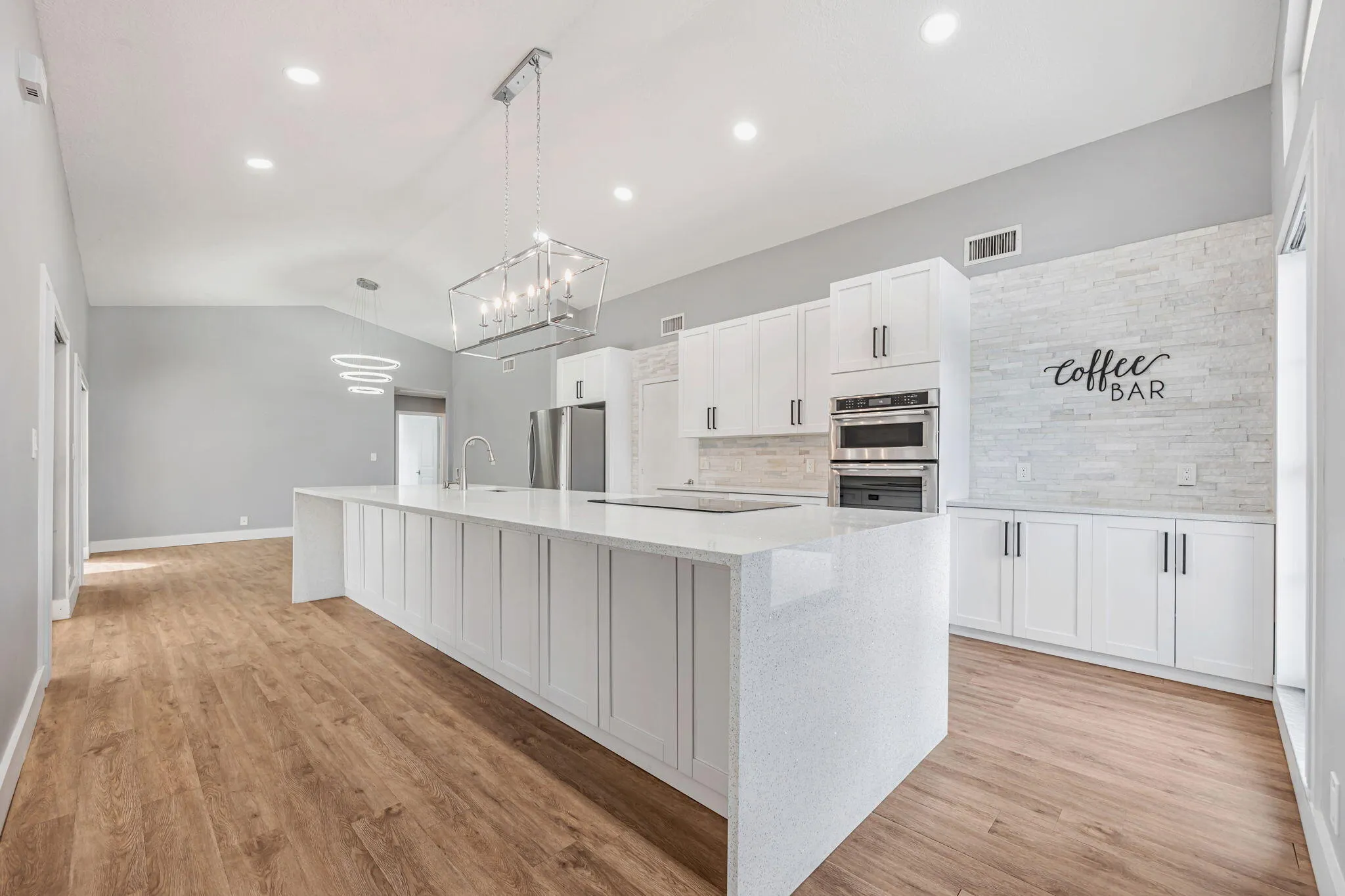 7-web-or-mls-21356-summertrace-cir