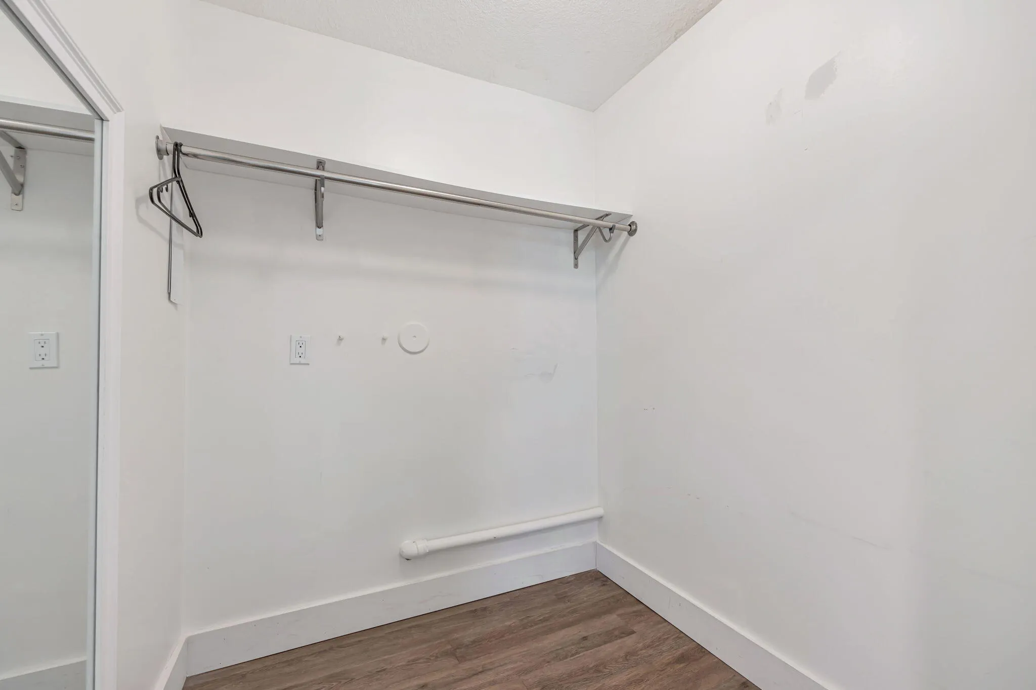 23-web-or-mls-21356-summertrace-cir