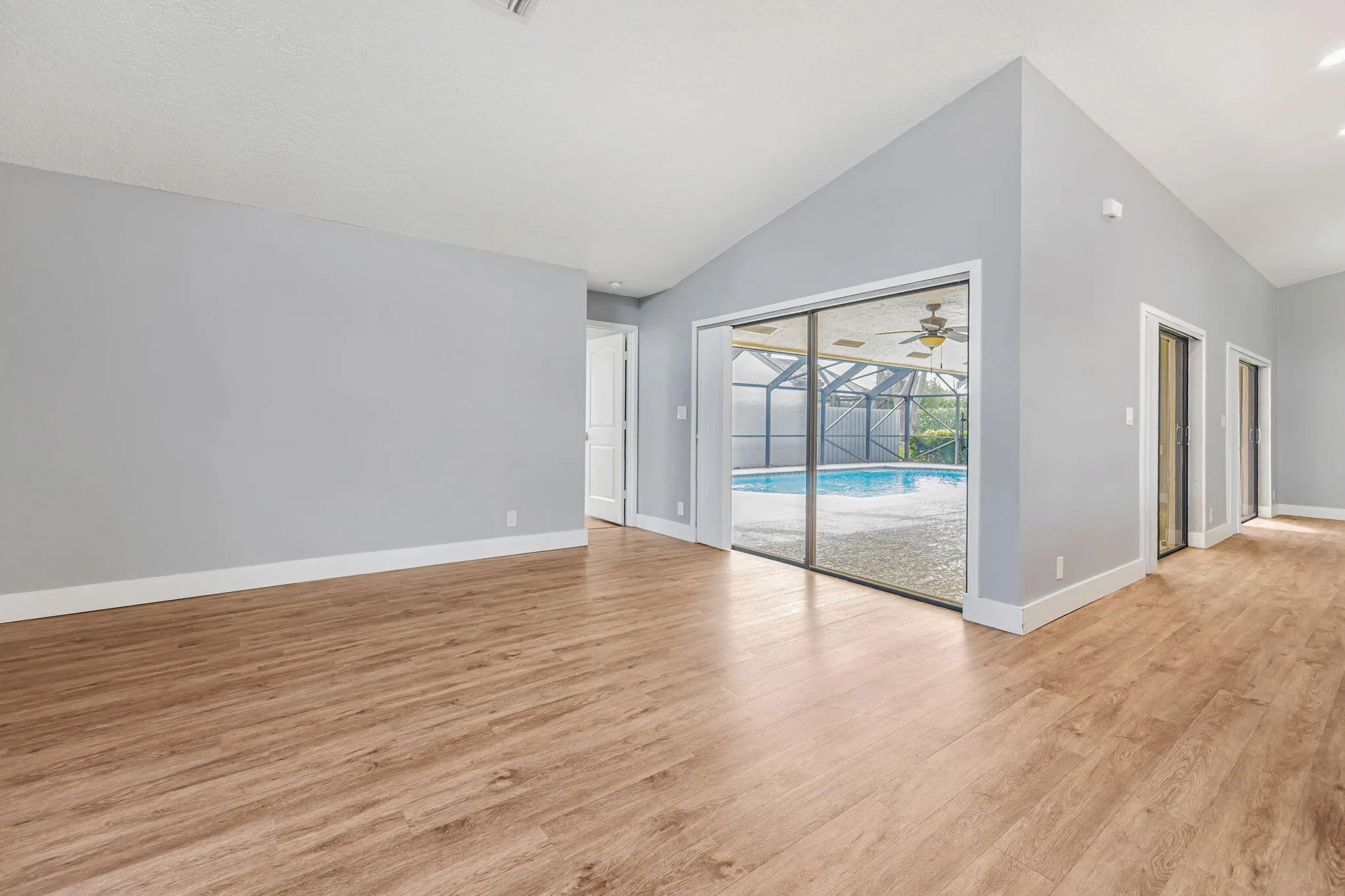 6-web-or-mls-21356-summertrace-cir