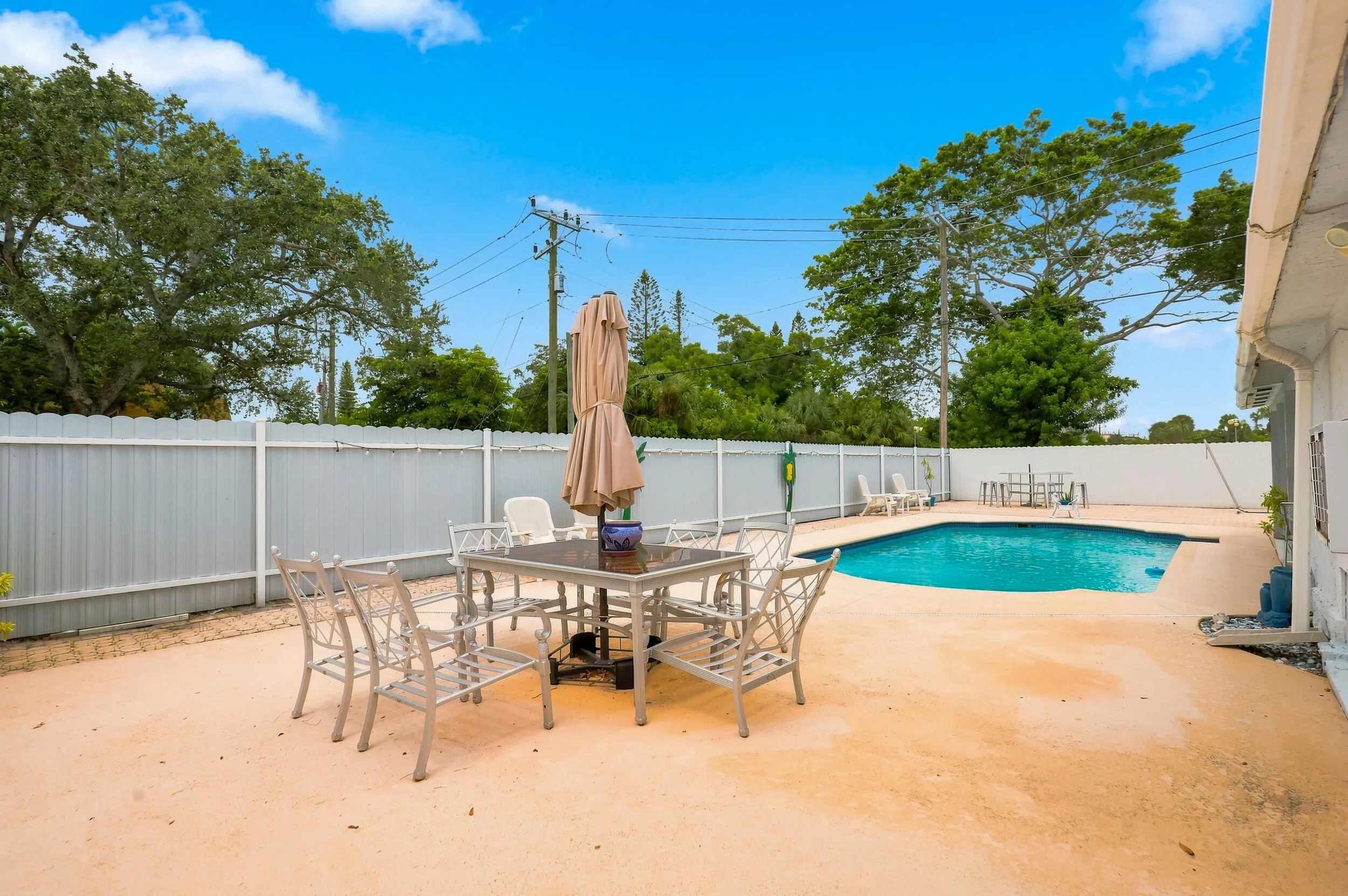 pool