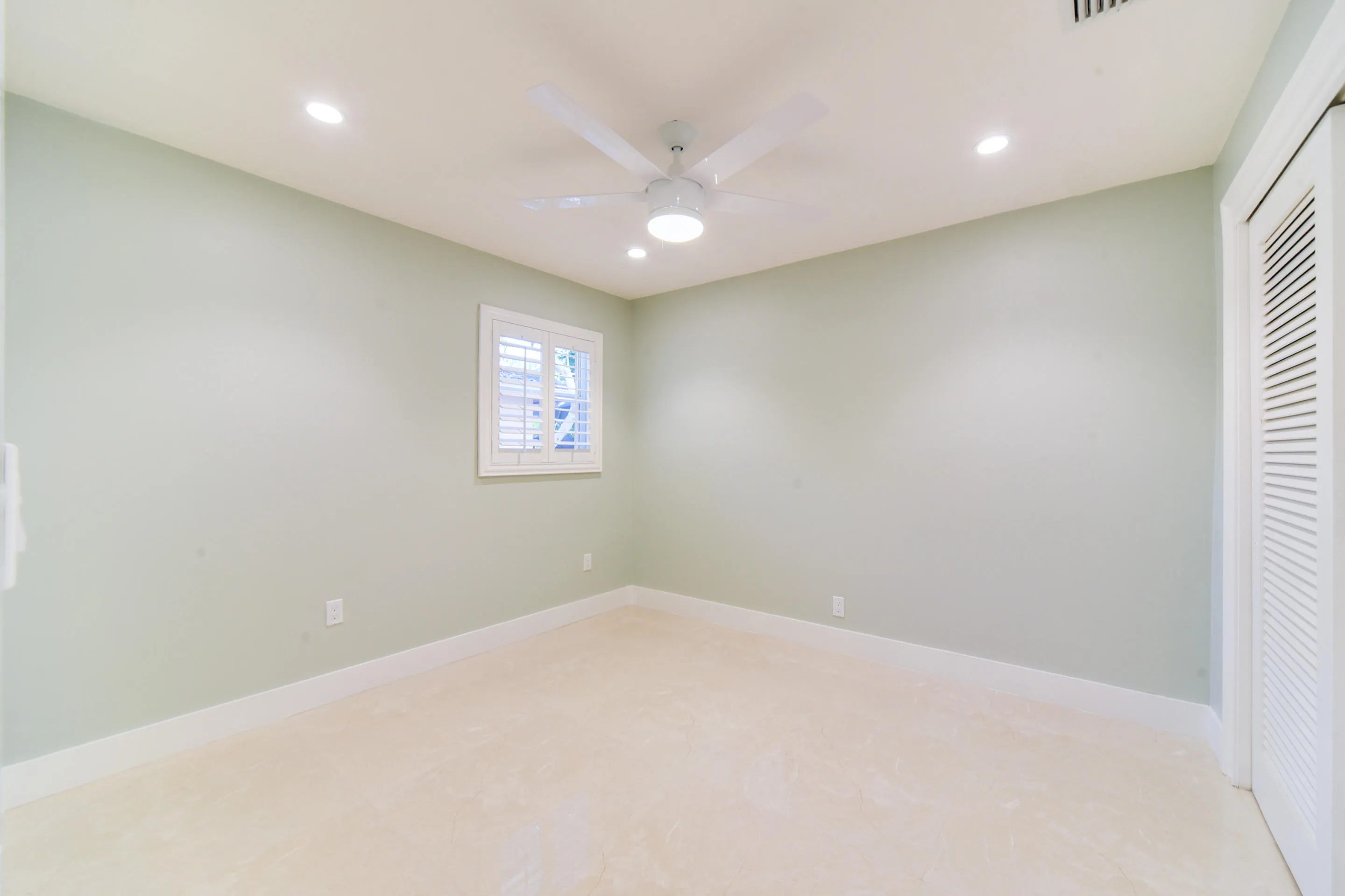 10 Third Bedroom