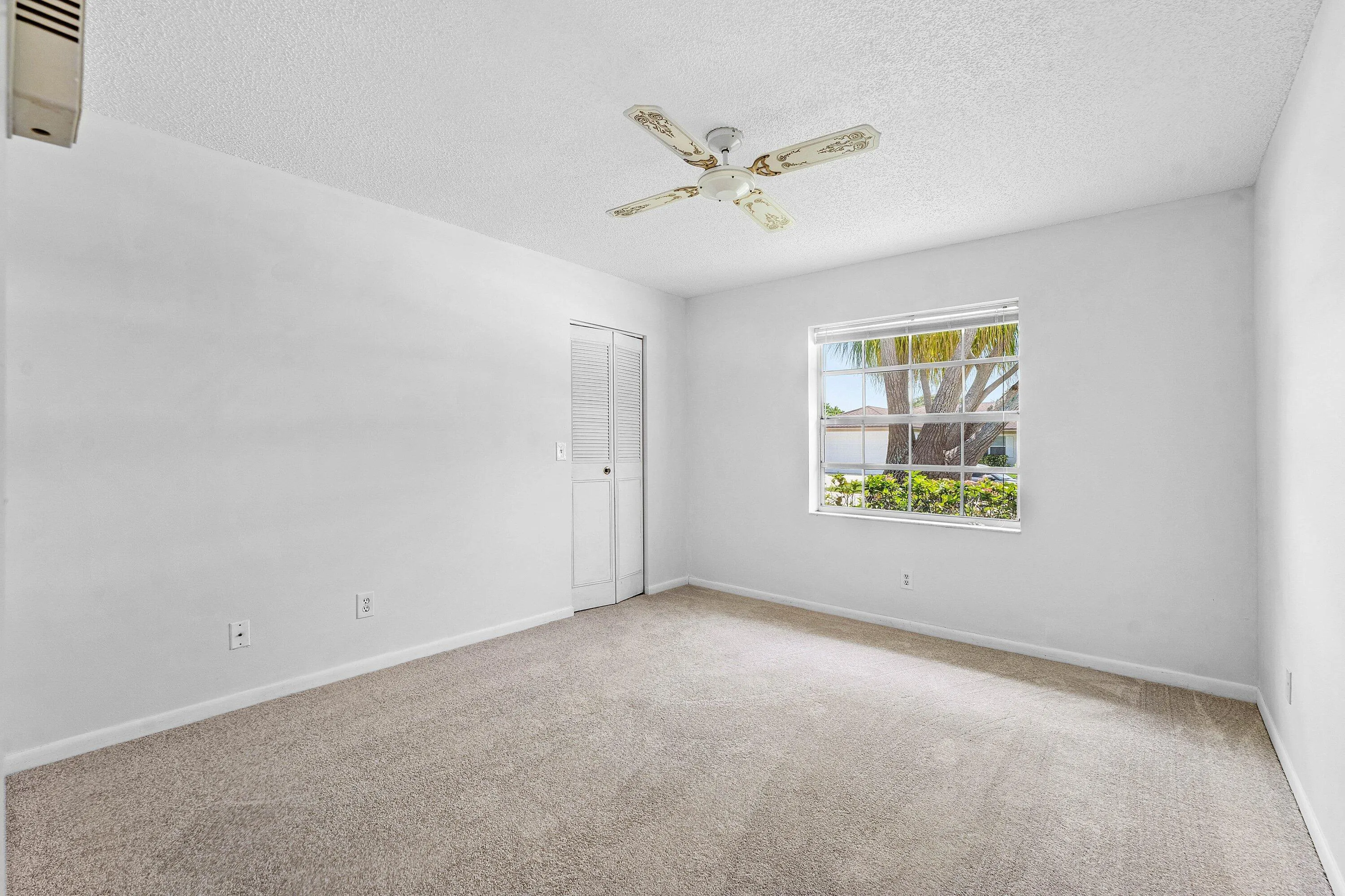 017-149ArrowheadCircle-Jupiter-FL-33458-