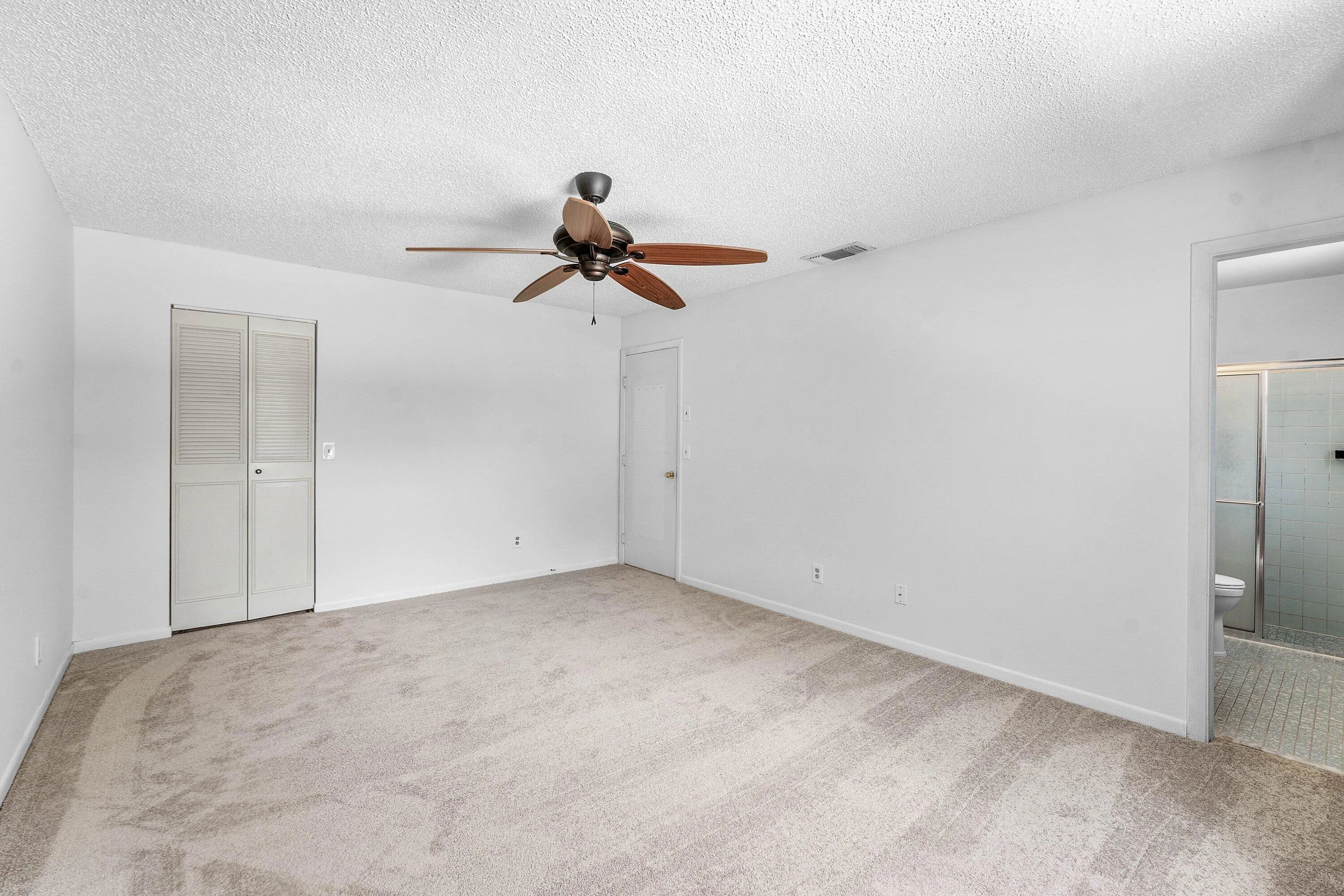 014-149ArrowheadCircle-Jupiter-FL-33458-