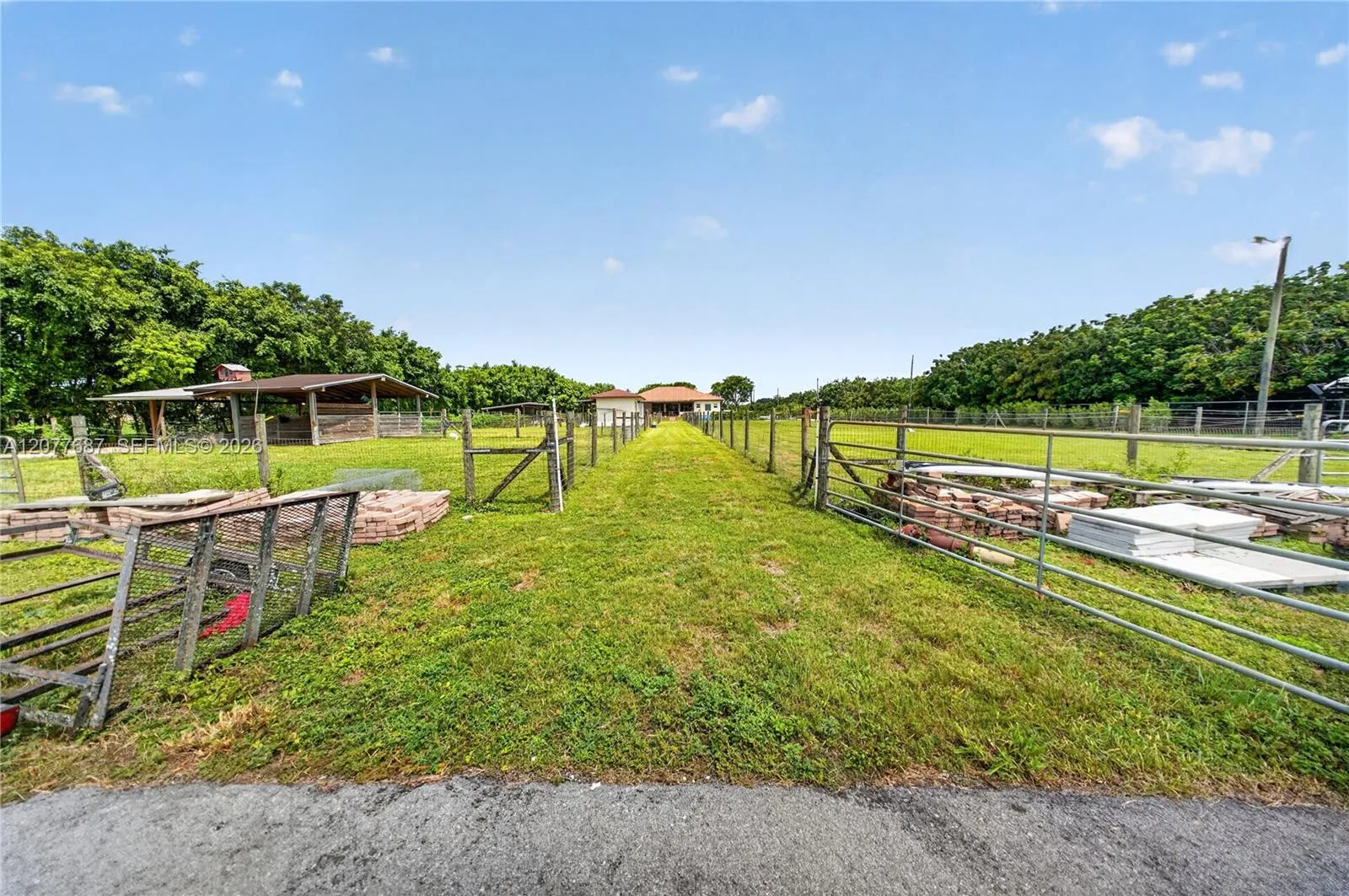 Property photo 43
