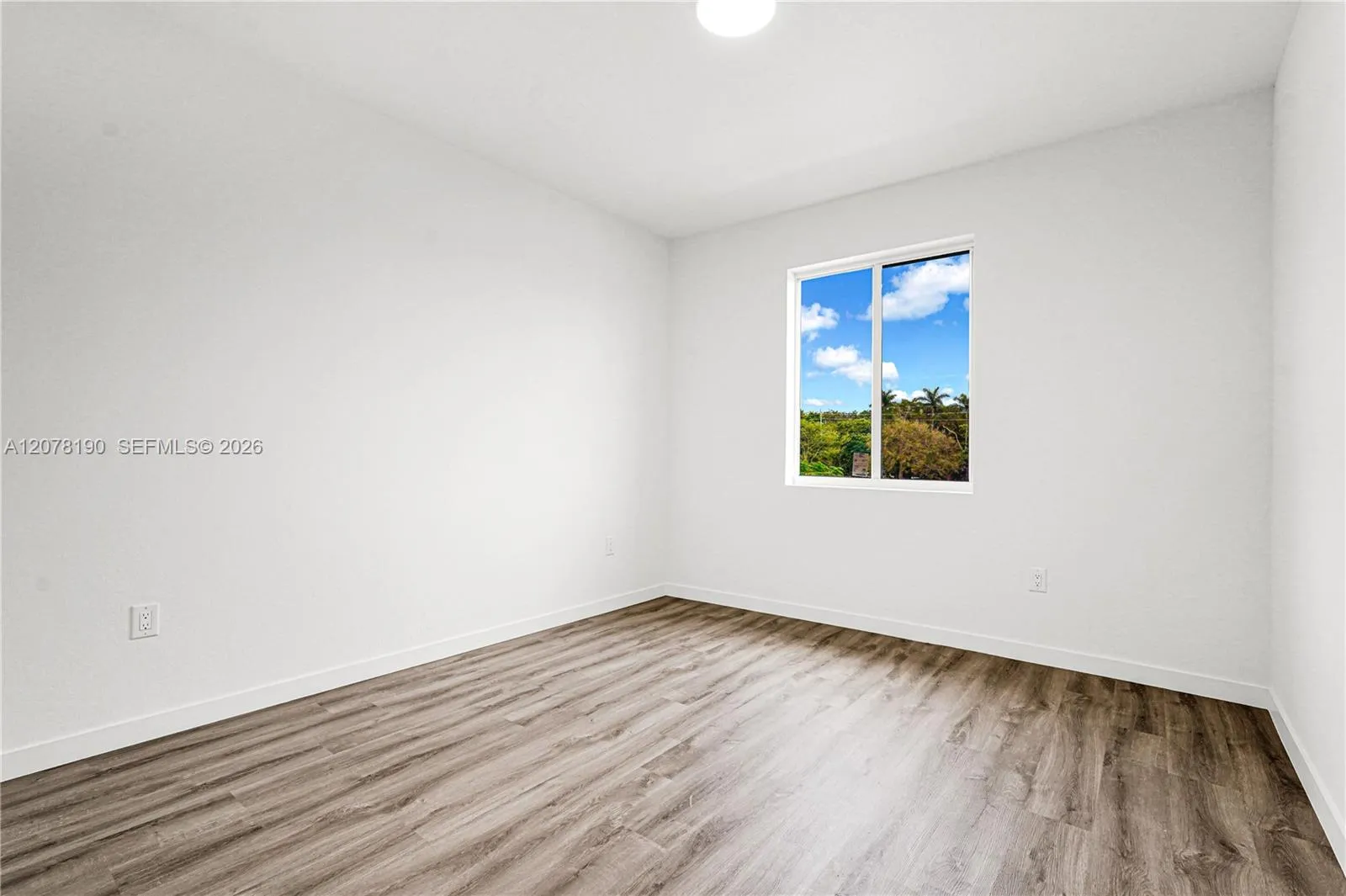 Property photo 78