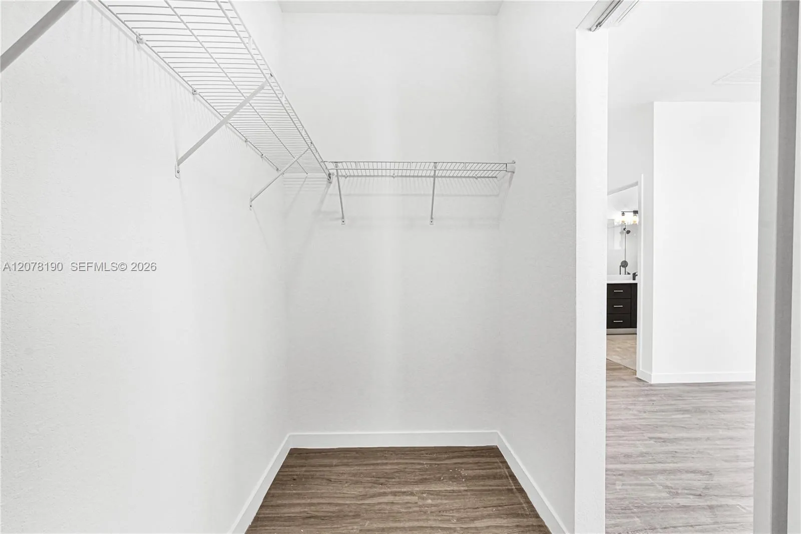 Property photo 94