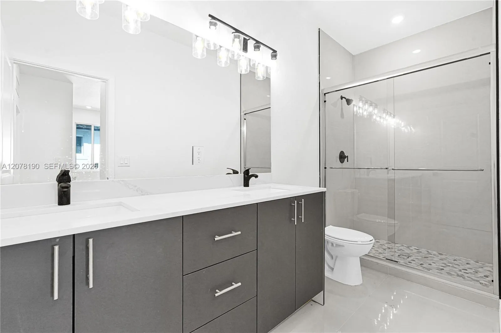 Property photo 90
