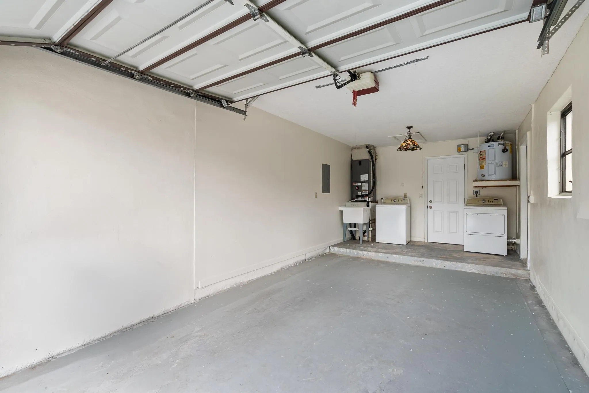 1-Car Garage
