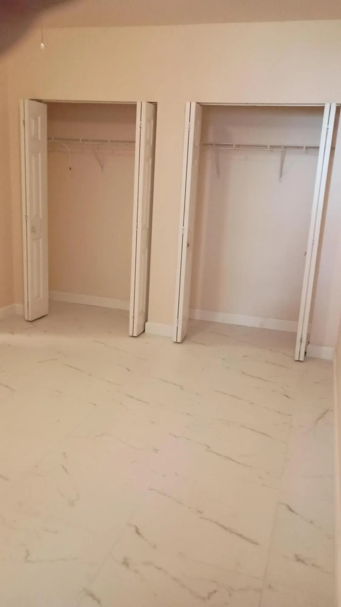 2nd bed closet