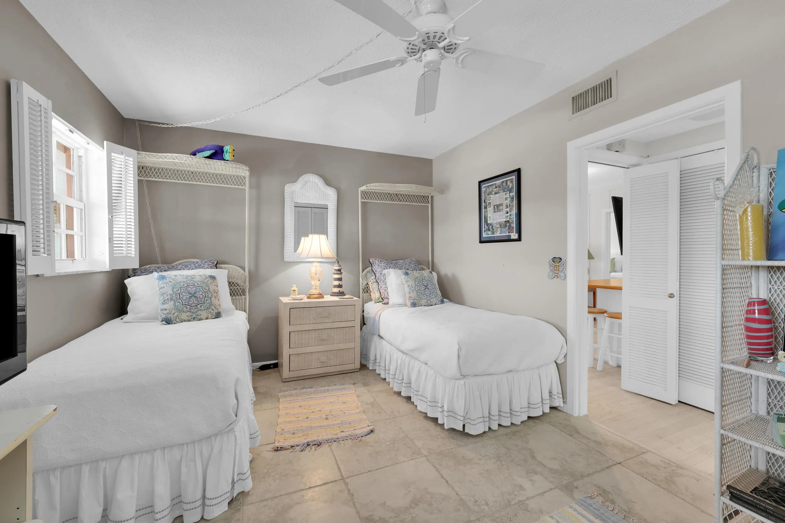 2nd Bedroom
