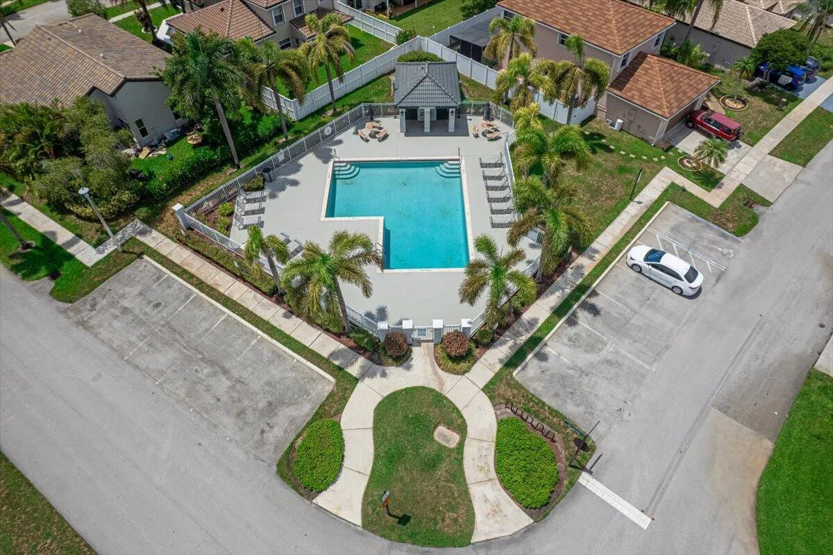 40-Aerial-Pool