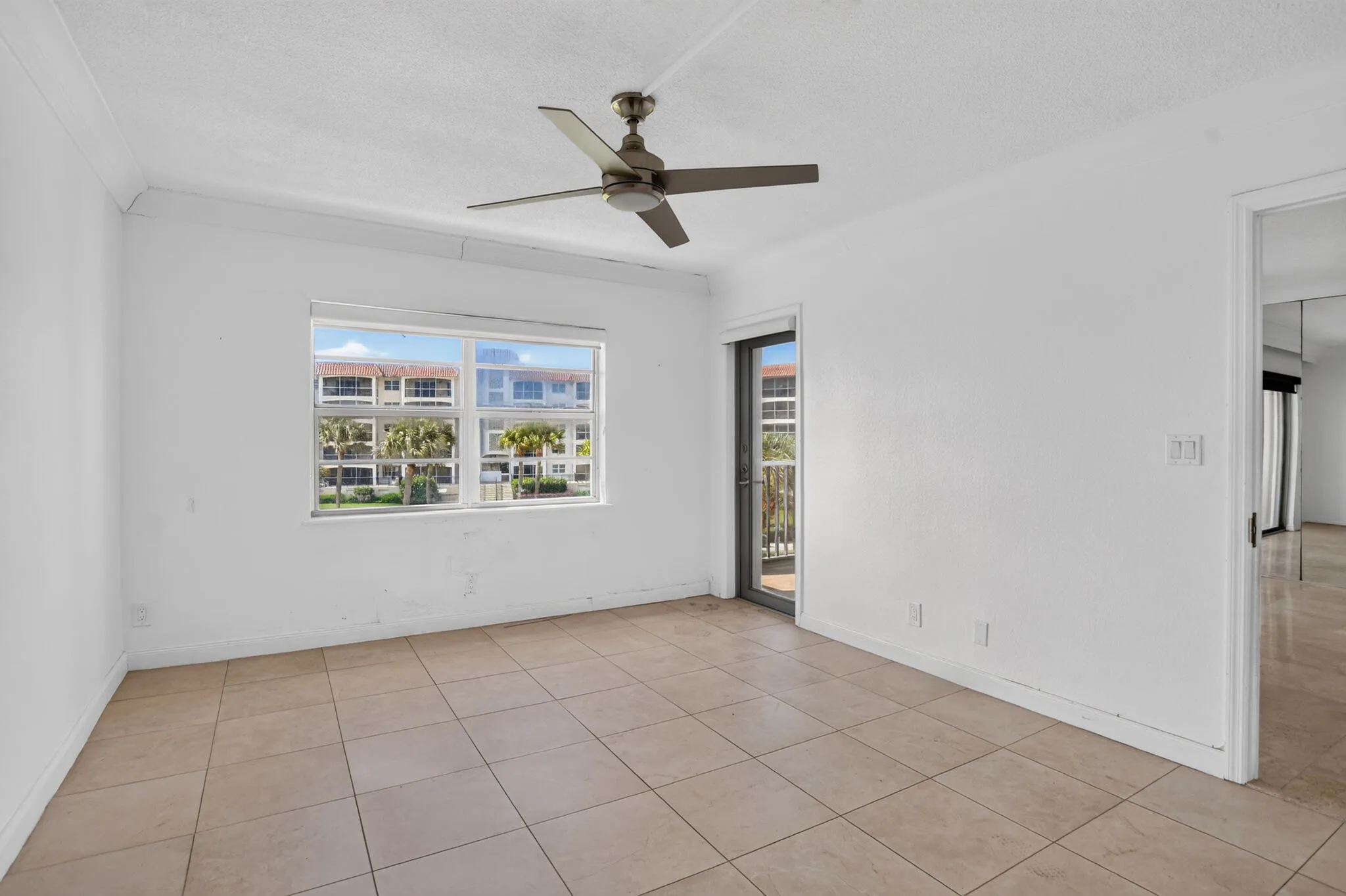 14-web-or-mls-2871 C309-7