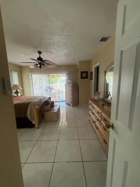 entry to master suite