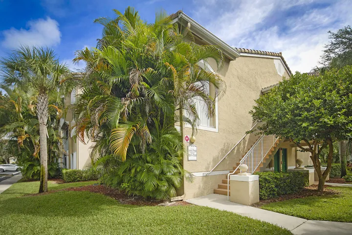 272 Village Blvd Apt 7212 -27