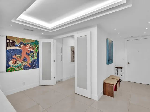 OFFICE OR BONUS ROOM