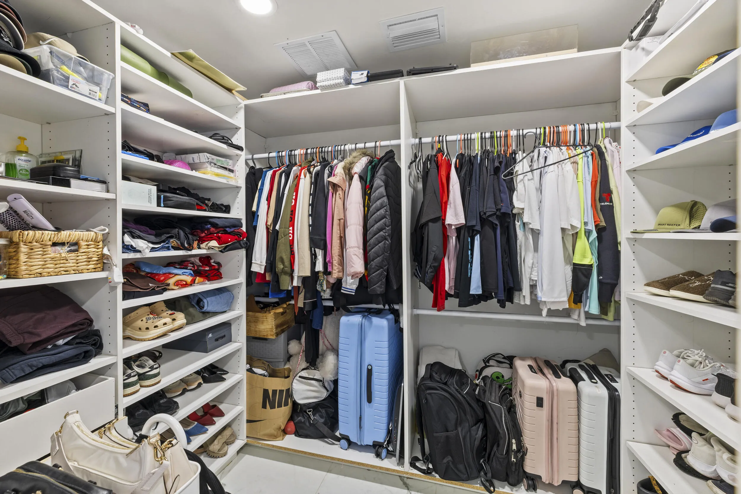 custom built in shelving