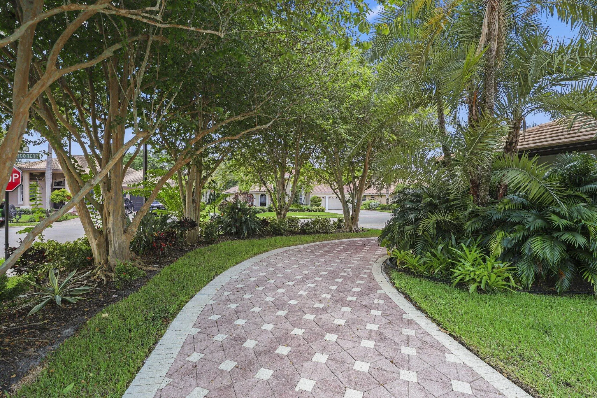 Property photo 35