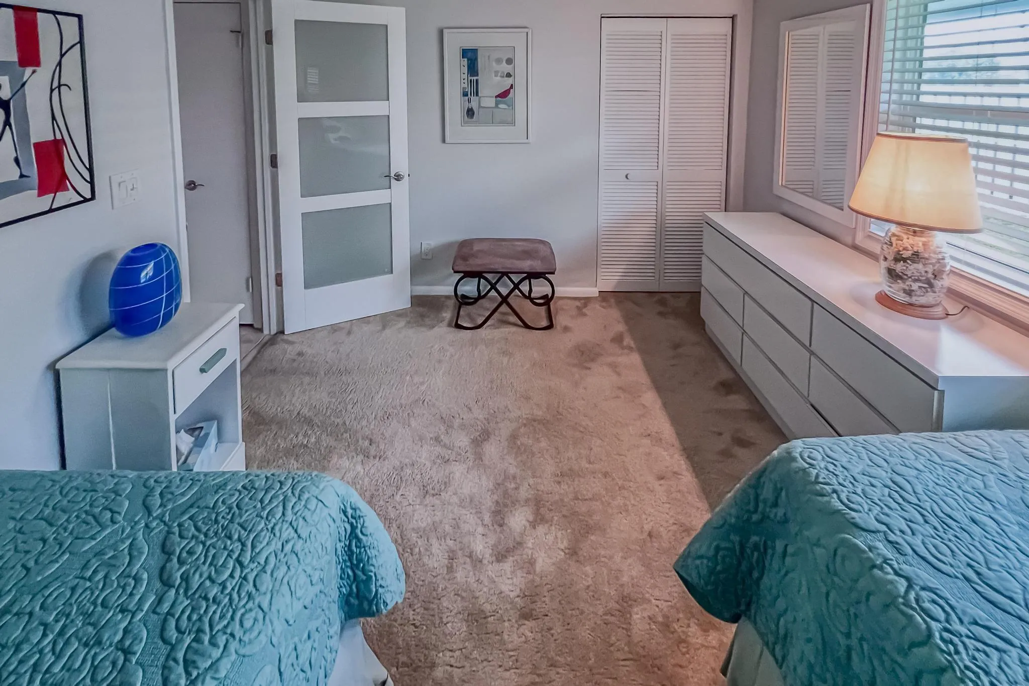 2nd bedroom