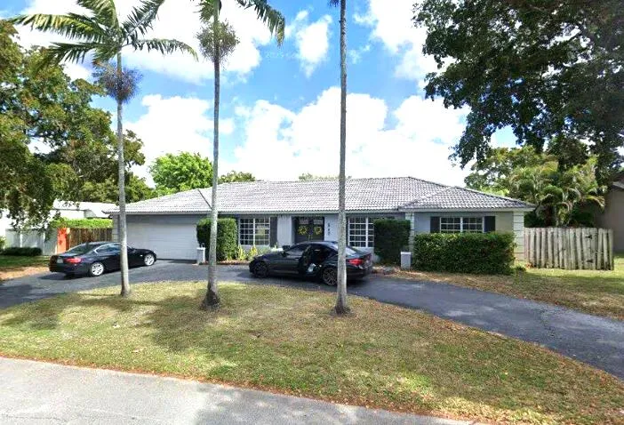 560 front homes2