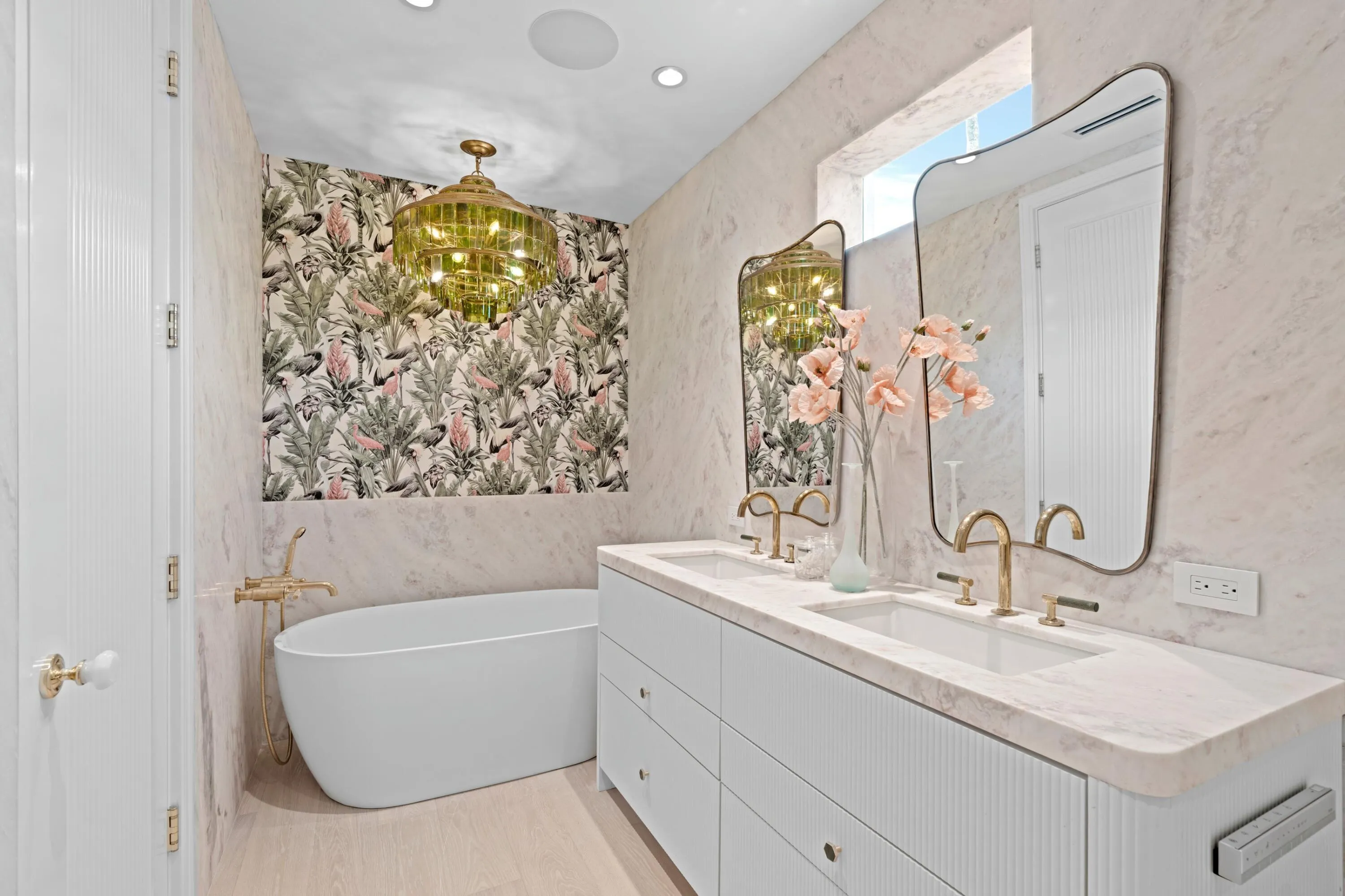 17 - Primary Bathroom