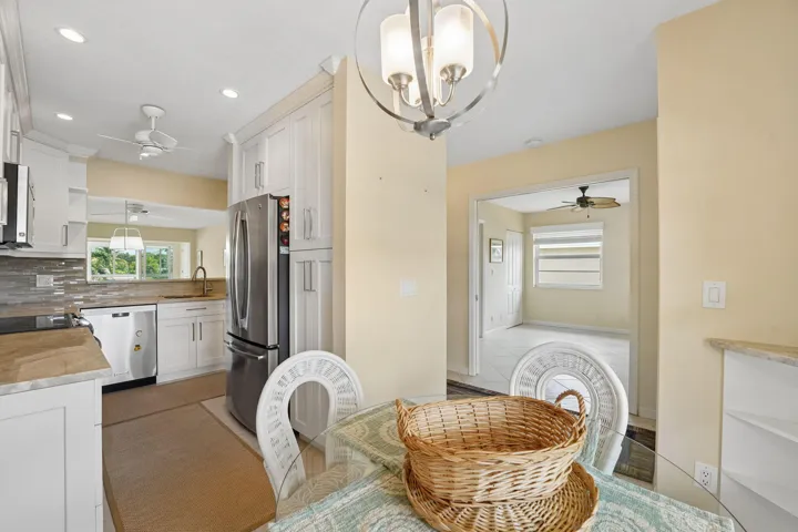 Breakfast area in kitchen