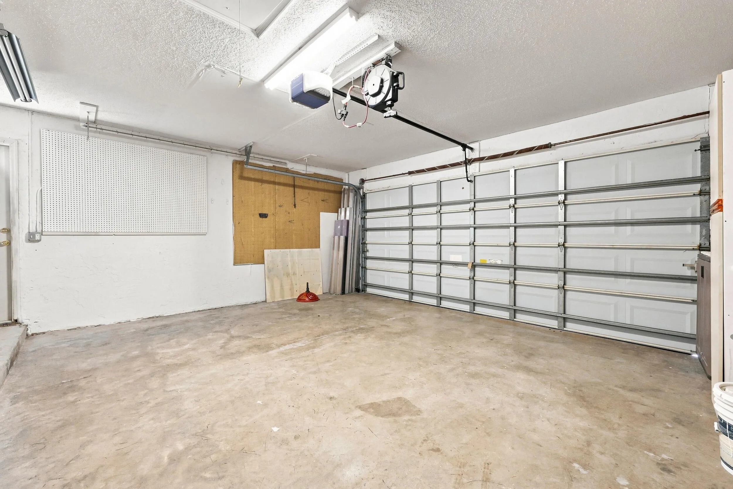 2 car garage
