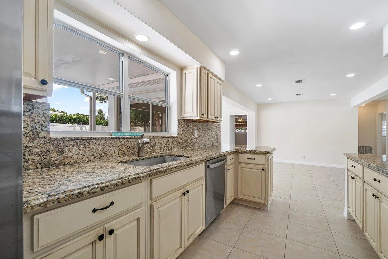 401 NE 24th Street, Boca Raton (16)