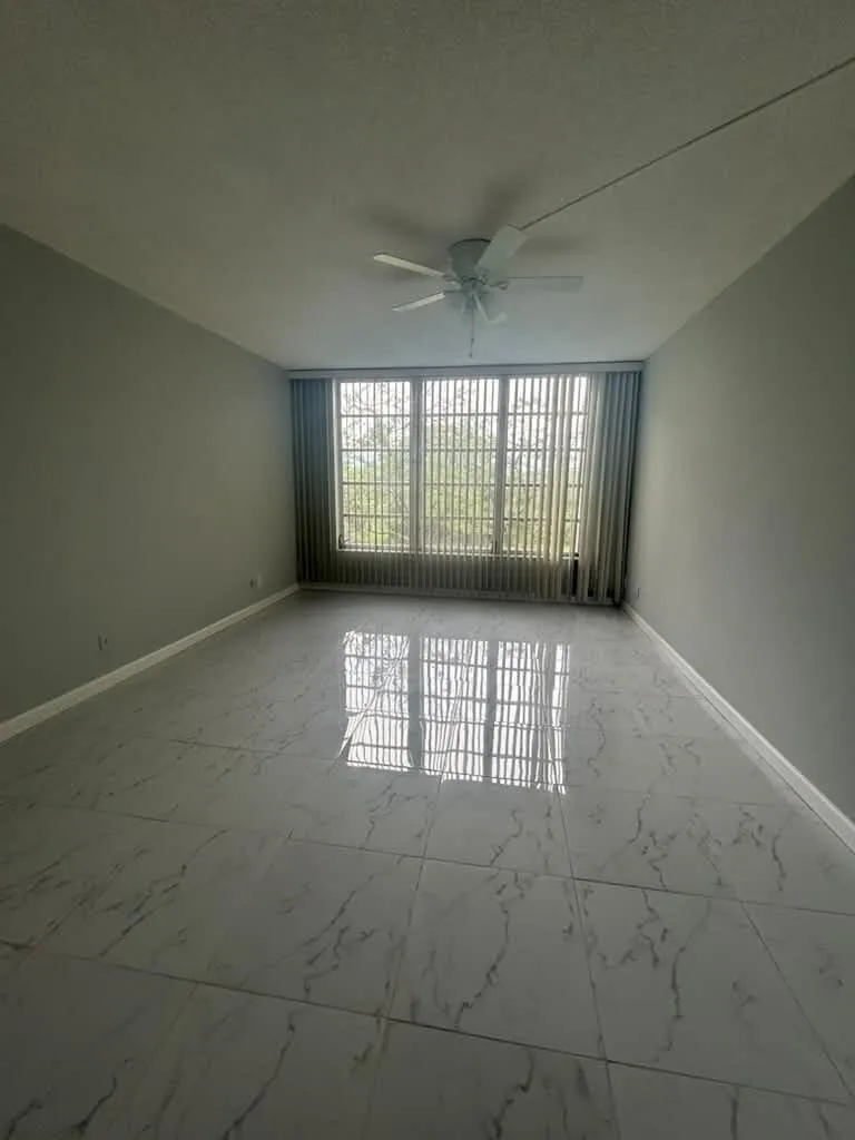 MASTERBEDROOM 1