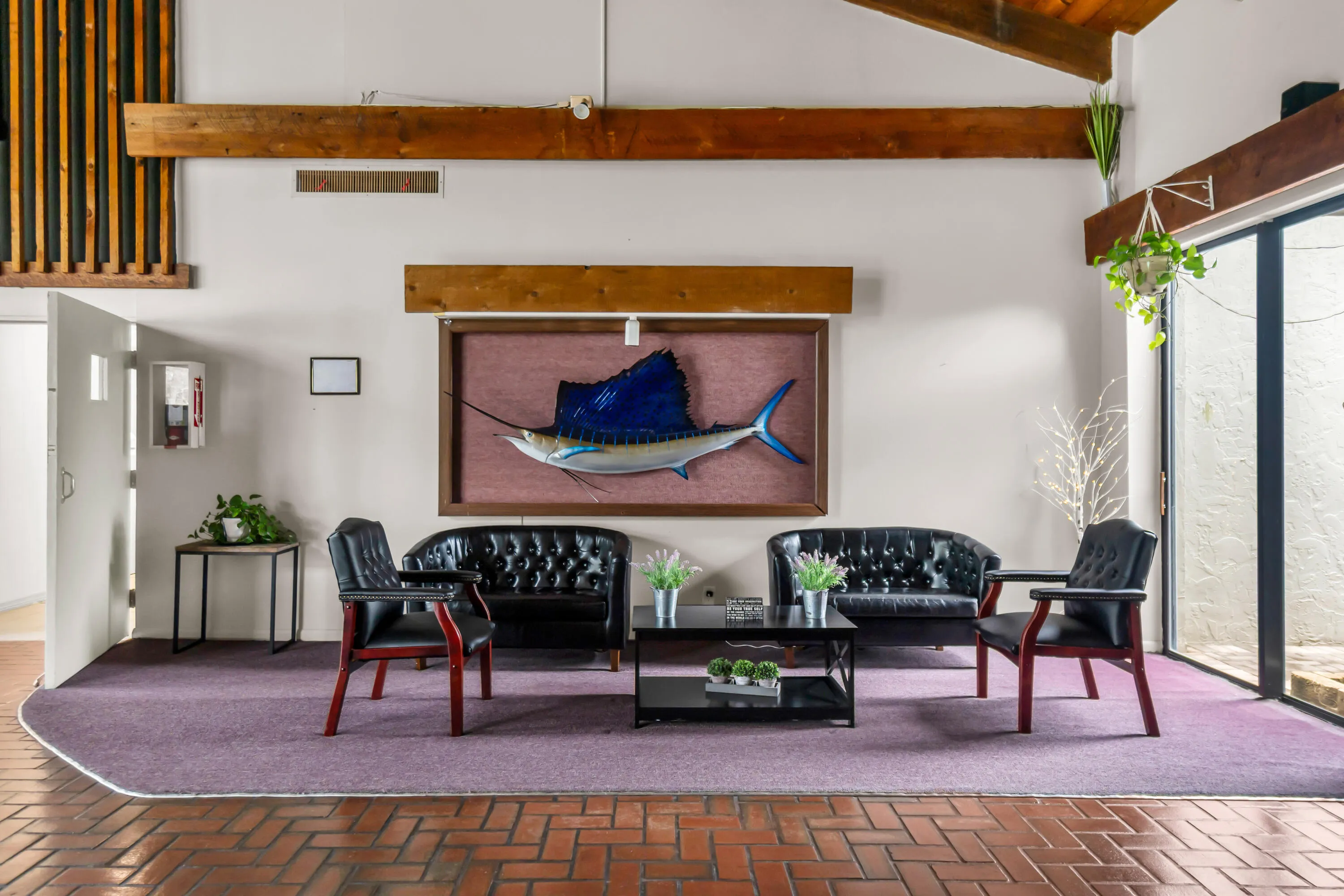 CLUB HOUSE-LOBBY
