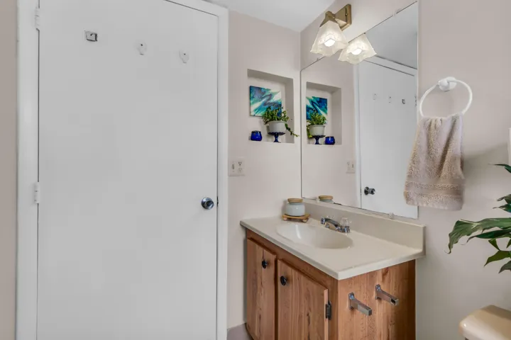 GUEST BATH