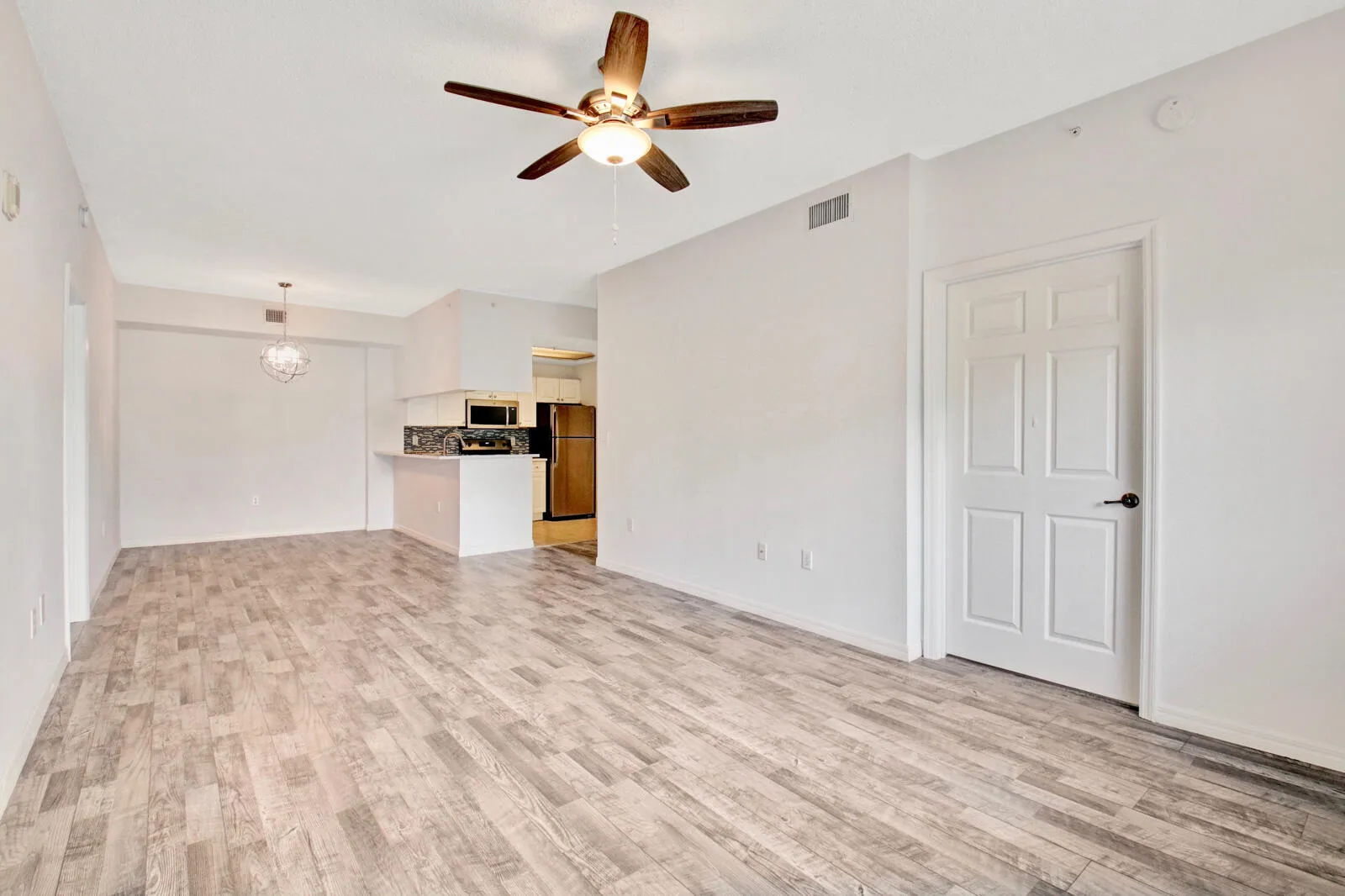 2801 Sarento Pl PBG LR-12