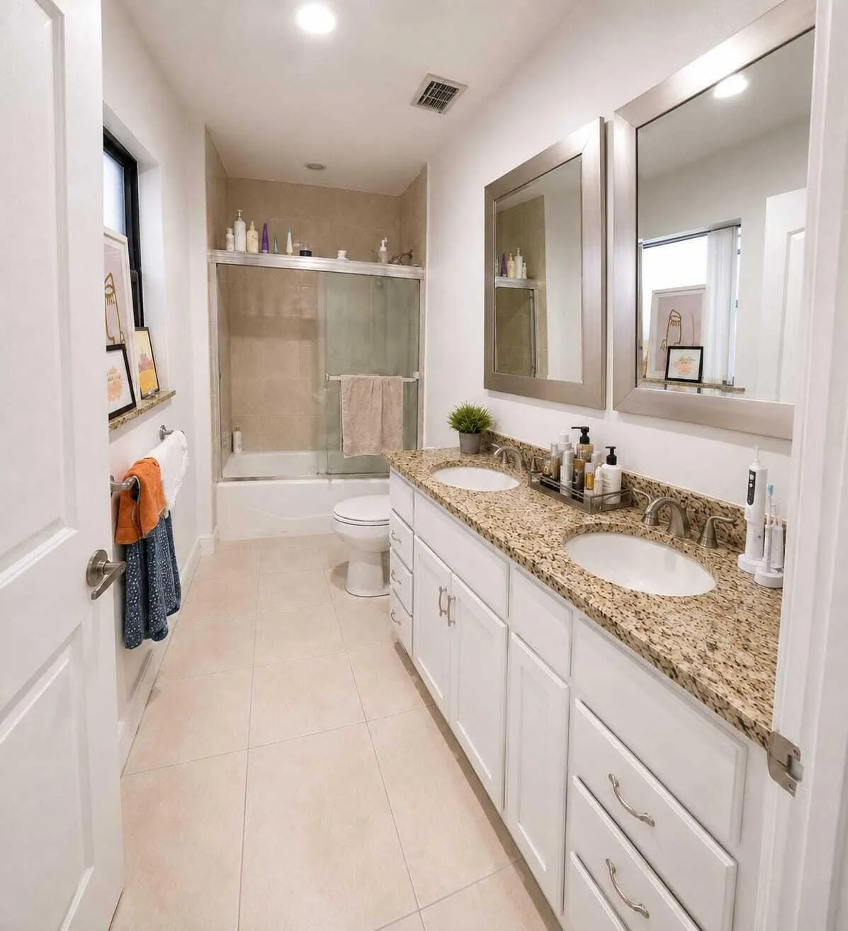 Master 1 bathroom
