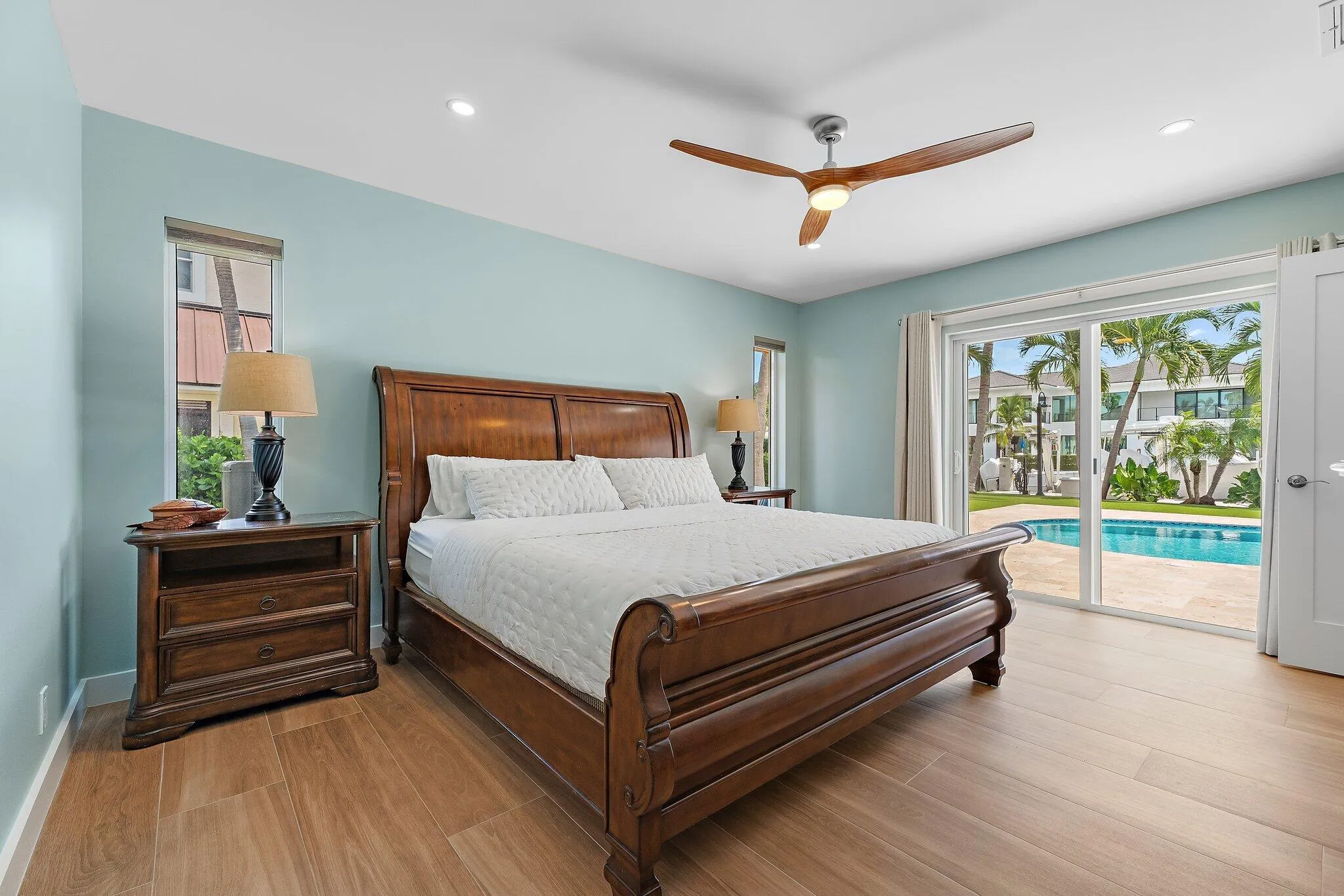 076-1051CoralWay-SingerIsland-SMALL