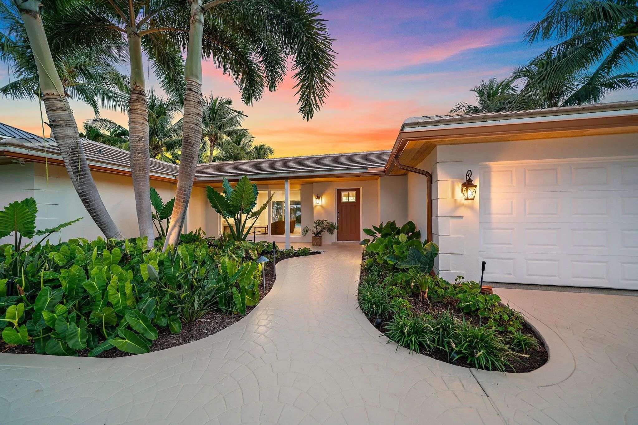 005-1051CoralWay-SingerIsland-SMALL