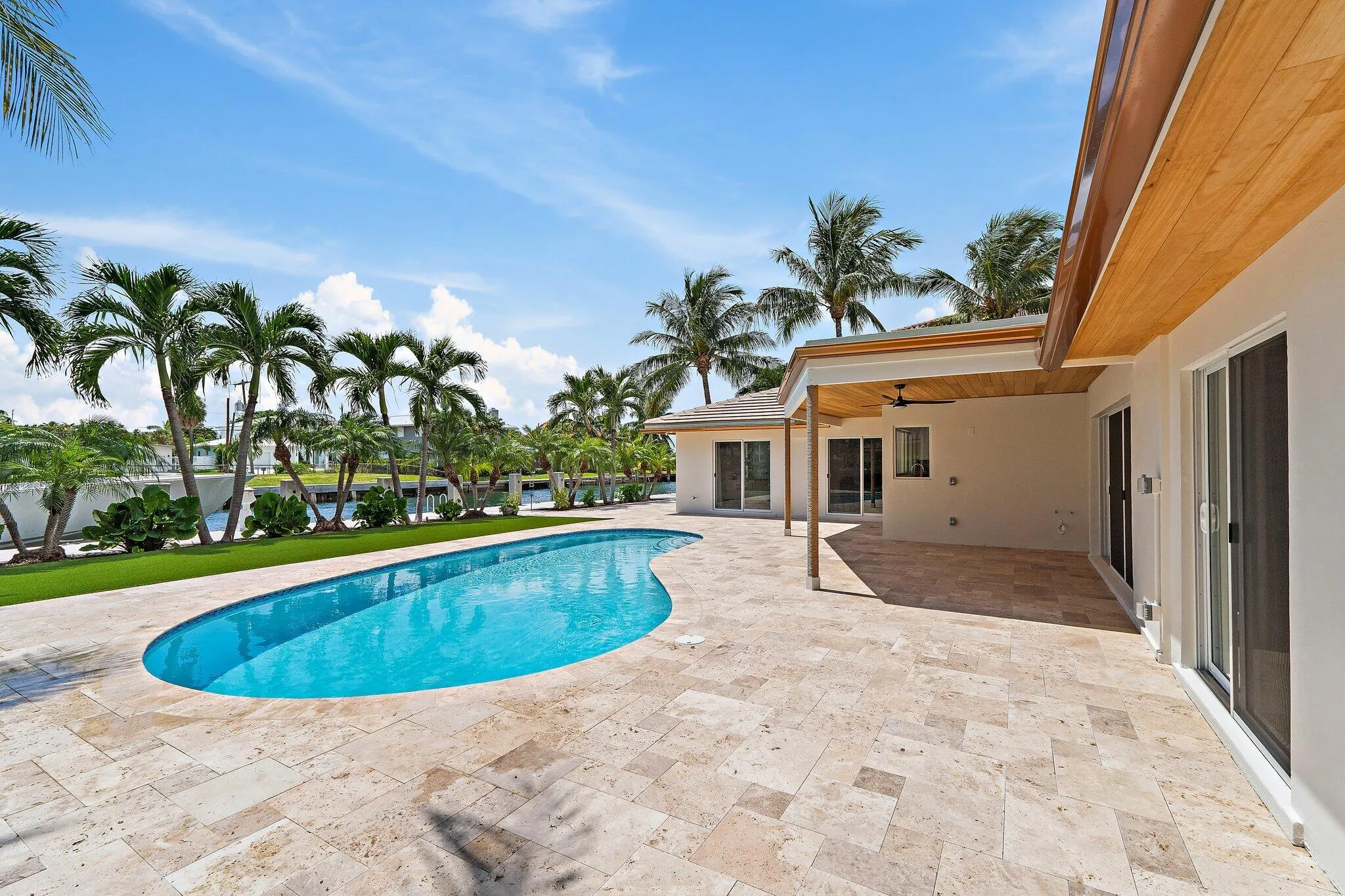 112-1051CoralWay-SingerIsland-SMALL