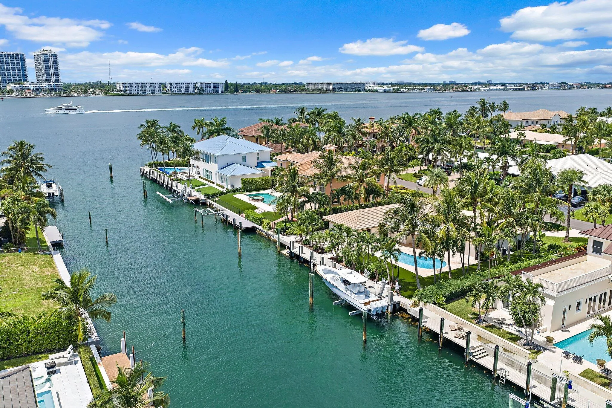 028-1051CoralWay-SingerIsland-SMALL