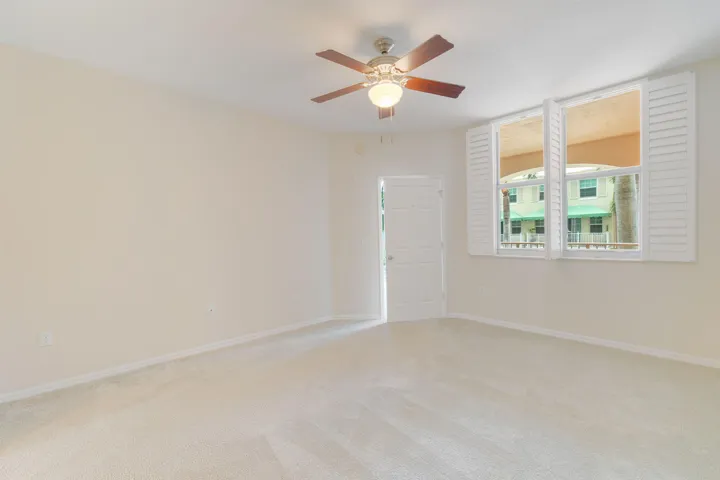 Primary Bedroom (3)