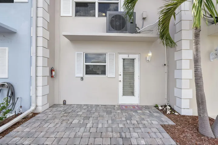 2500 Ne 36th St_030
