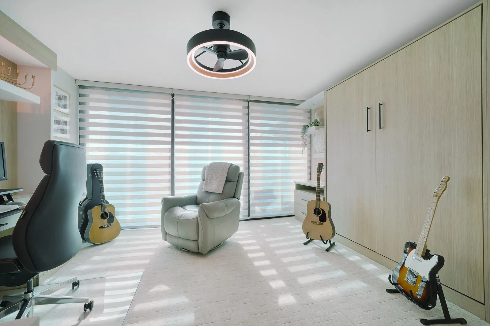 Den/Bedroom