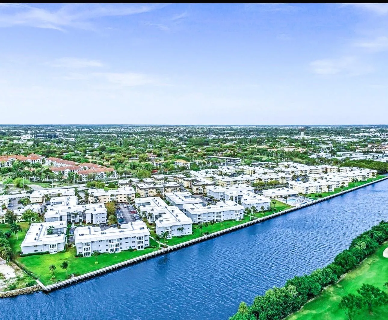 Colonial Club Intracoastal Community
