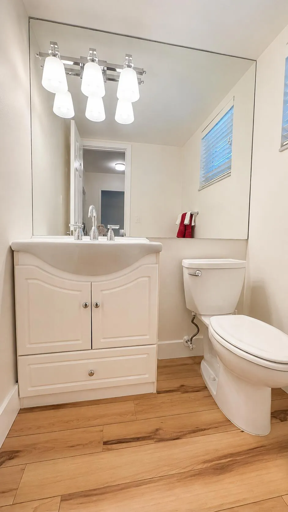 GUEST BATHROOM