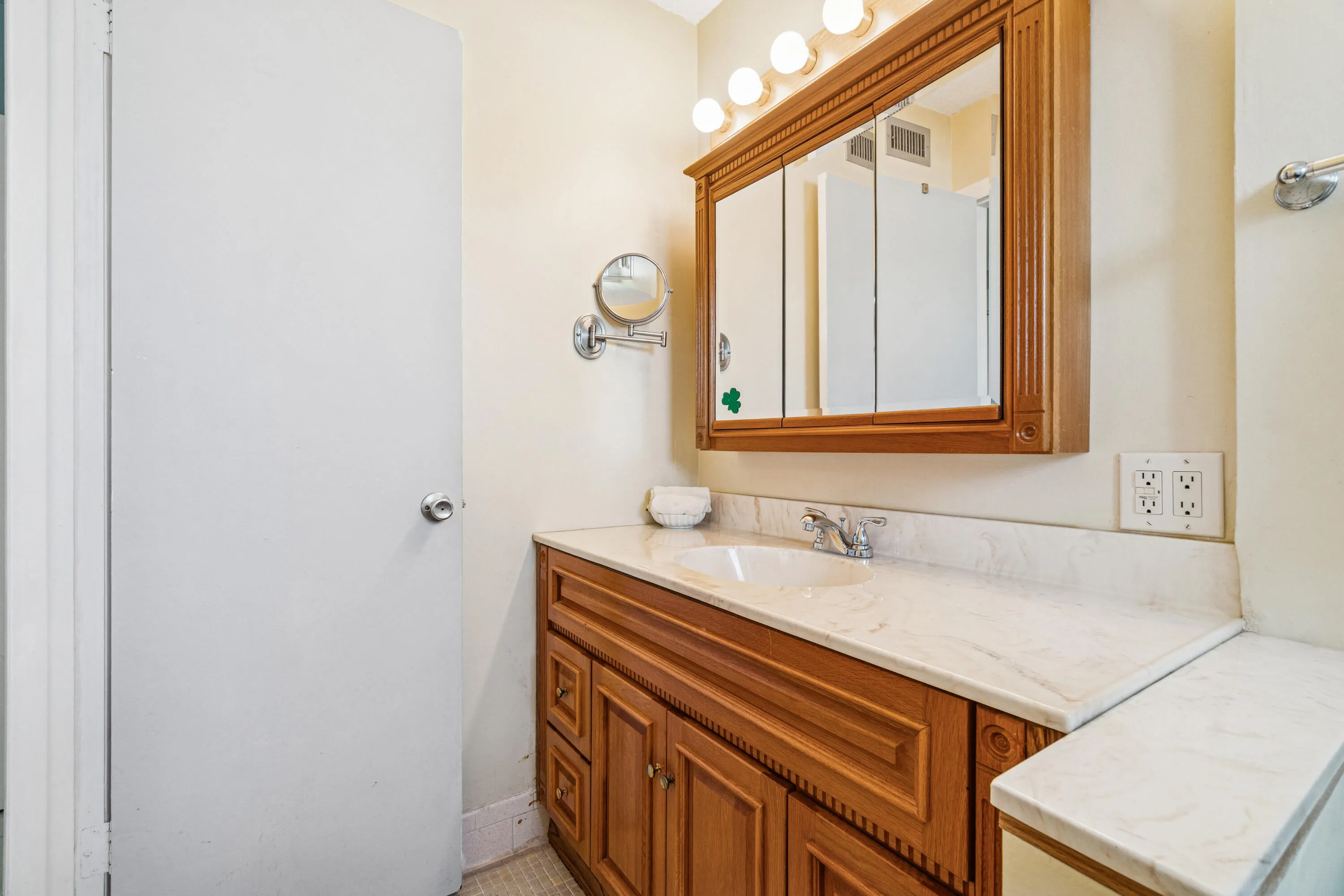108 20th Ave NE #201 Boynton Fl 33435