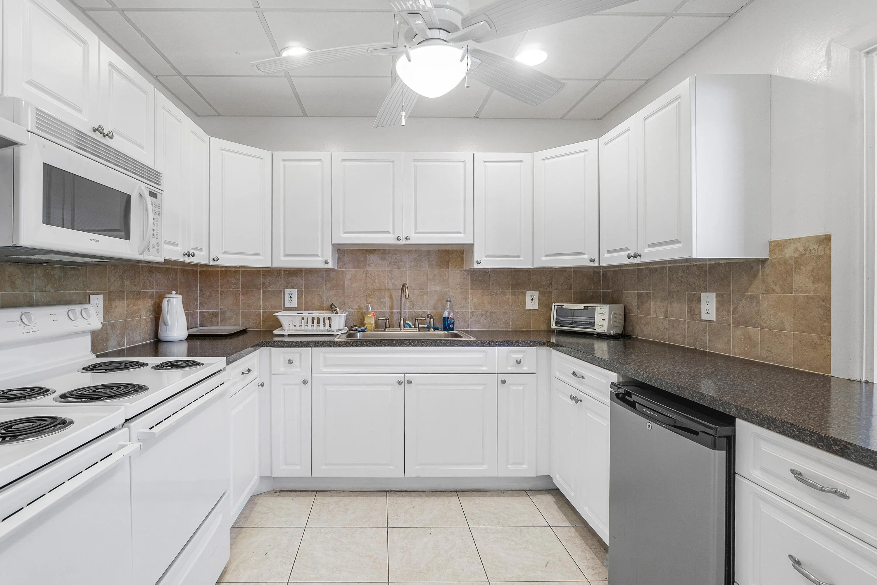108 20th Ave NE #201 Boynton Fl 33435
