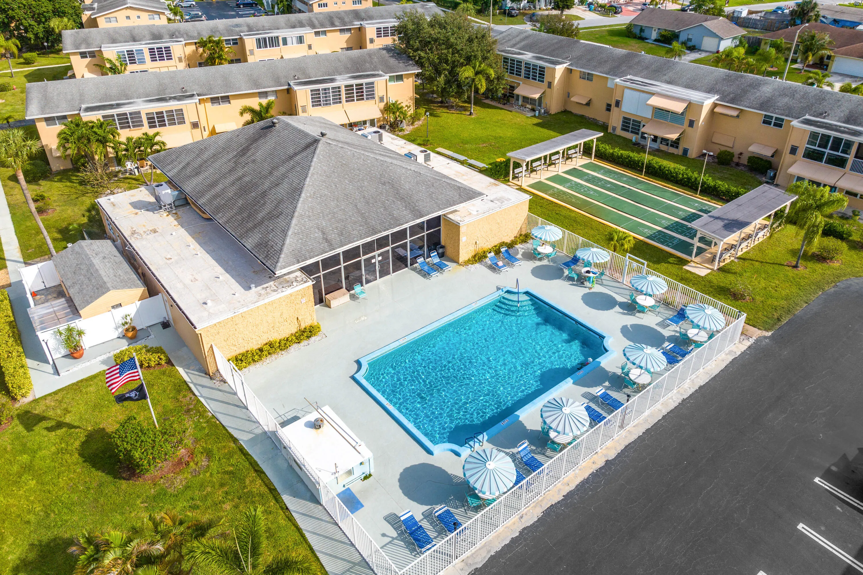 108 20th Ave NE #201 Boynton Fl 33435